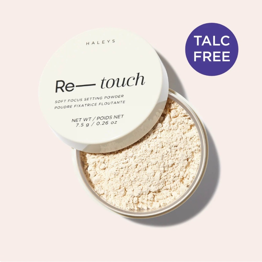 Hailey’s Re-Touch Soft Focus Setting Powder